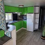 Camping Mobilhome Spacieux *